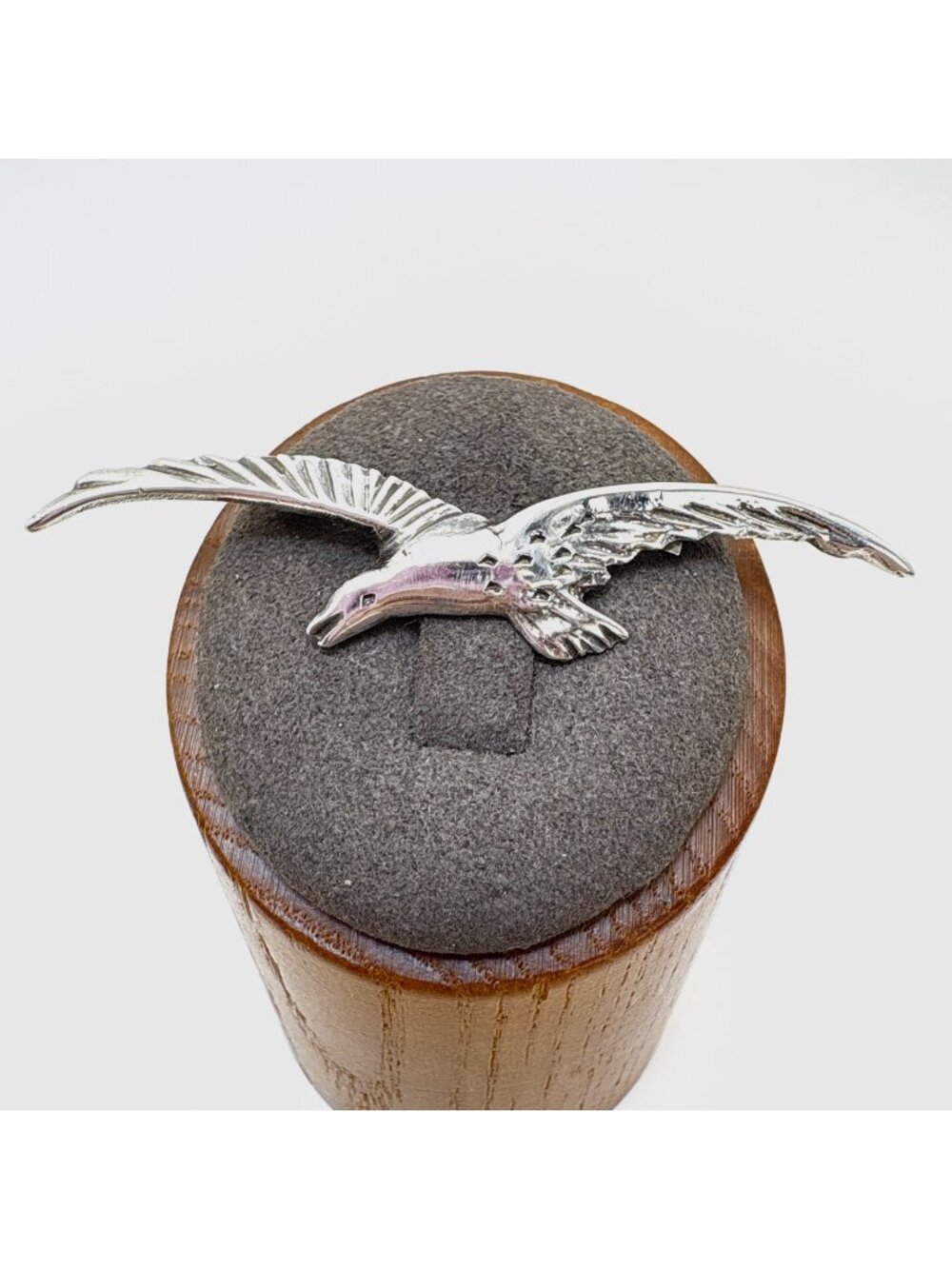 Flying Seagull Textured Brooch Sterling Silver 925 Size 2.5" Length